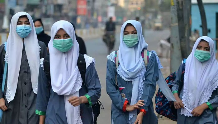 Education ministers to decide about school closure, winter vacations on Nov 5